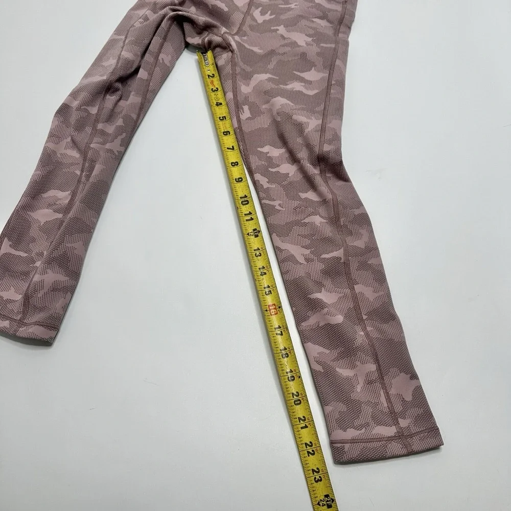 ATHLETA Womens Small TALL Pink Ultimate Stash Pocket Texture Camo Capri Leggings